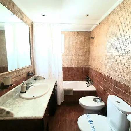 Apartment Vive Apartamento Jardines Gamonal, Centrico Y Tranquilo A 700m De La Playa